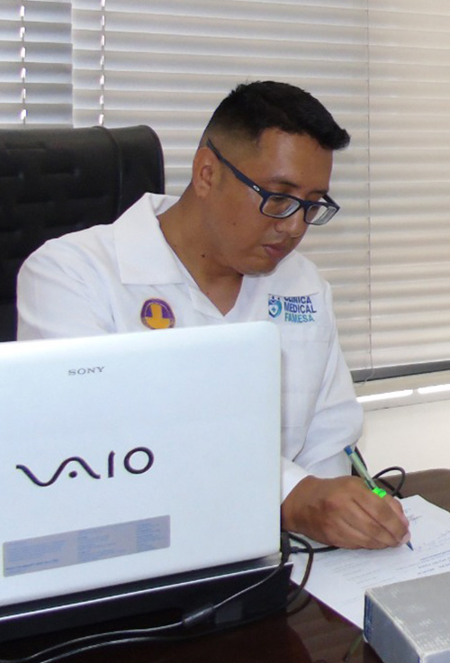 Dr. Cesar Antonio Cabrera Requena